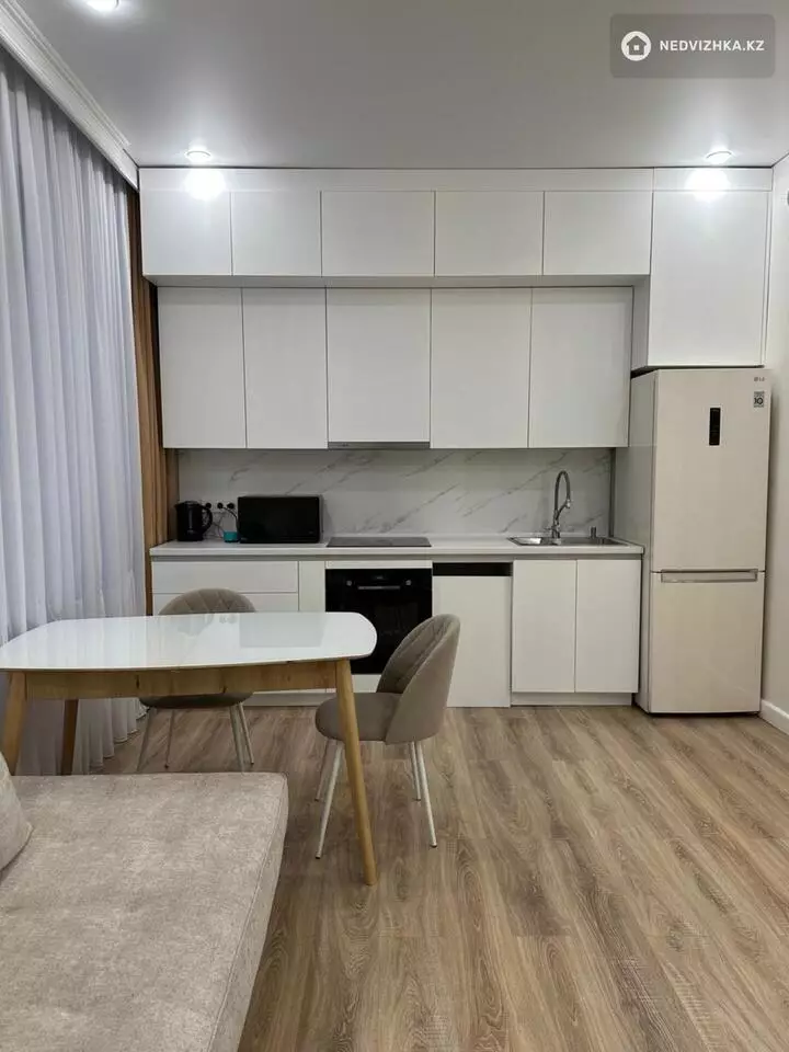 64 м², 3-комнатная квартира, этаж 10 из 16, 64 м², изображение - 1