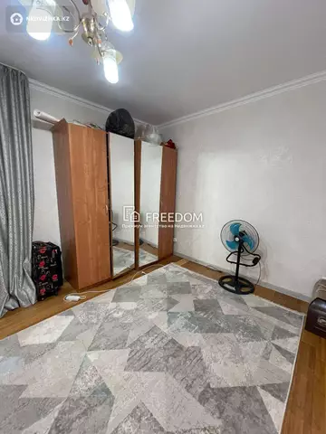 2-комнатная квартира, этаж 3 из 6, 66 м²