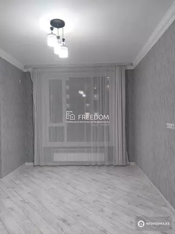 2-комнатная квартира, этаж 3 из 15, 59 м²