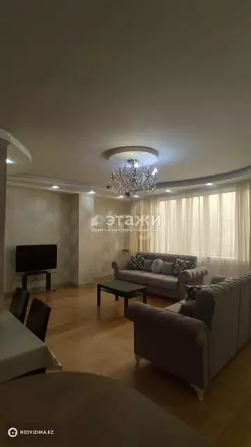 2-комнатная квартира, этаж 13 из 28, 74 м²