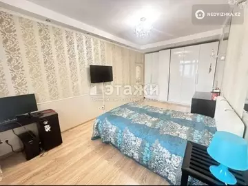 2-комнатная квартира, этаж 10 из 12, 77 м²