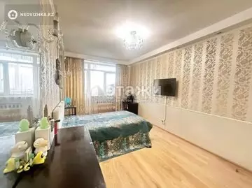 77 м², 2-комнатная квартира, этаж 10 из 12, 77 м², изображение - 1