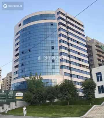 2-комнатная квартира, этаж 4 из 14, 73 м²