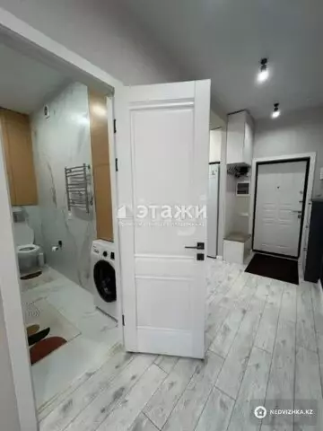2-комнатная квартира, этаж 15 из 18, 55 м²