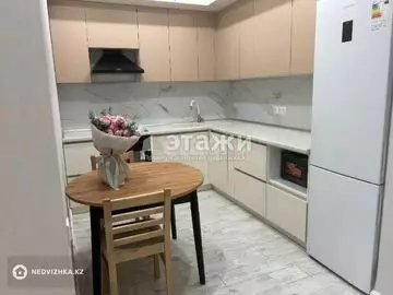 2-комнатная квартира, этаж 15 из 18, 55 м²