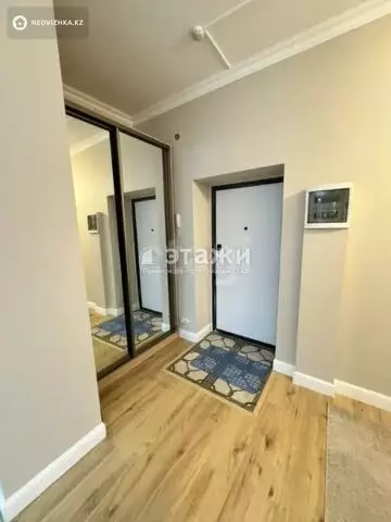 2-комнатная квартира, этаж 3 из 21, 63 м²