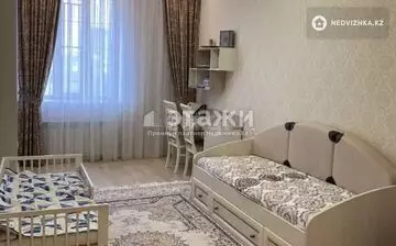 4-комнатная квартира, этаж 5 из 6, 175 м²