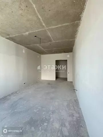 3-комнатная квартира, этаж 12 из 12, 100 м²