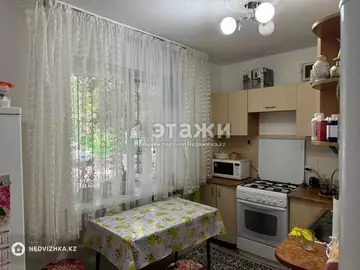 3-комнатная квартира, этаж 1 из 5, 62 м²