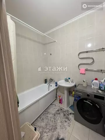 3-комнатная квартира, этаж 8 из 22, 70 м²