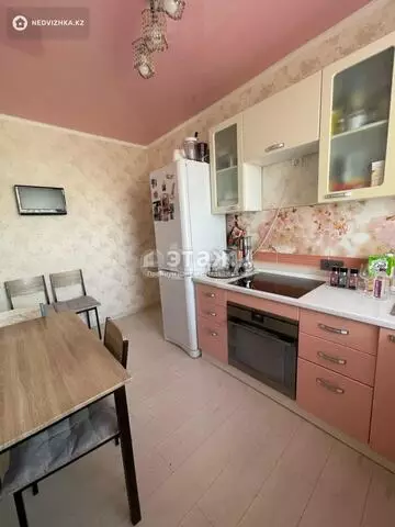 3-комнатная квартира, этаж 13 из 14, 72 м²