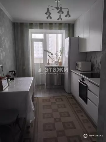 3-комнатная квартира, этаж 4 из 7, 71 м²