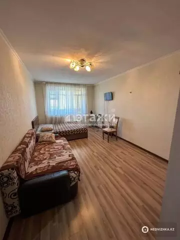 1-комнатная квартира, этаж 9 из 9, 34 м²