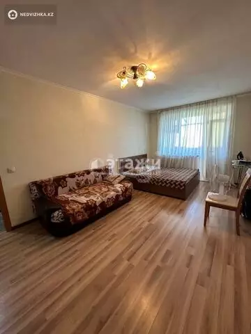 1-комнатная квартира, этаж 9 из 9, 34 м²