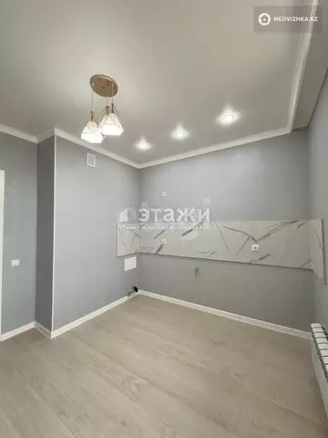 1-комнатная квартира, этаж 8 из 9, 39 м²