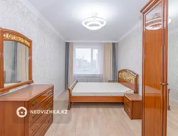 2-комнатная квартира, этаж 4 из 7, 71 м²