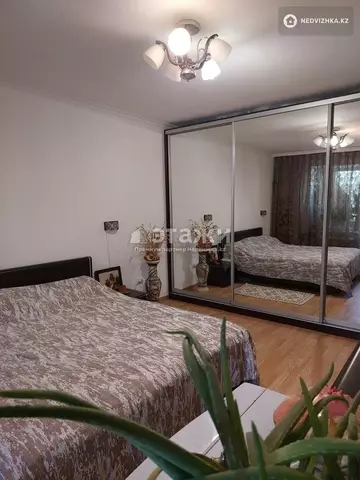 3-комнатная квартира, этаж 3 из 4, 60 м²