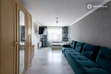 2-комнатная квартира, этаж 1 из 10, 58 м²