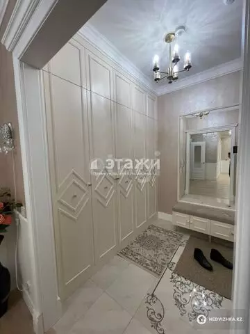 3-комнатная квартира, этаж 10 из 12, 129 м²