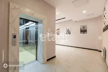 1-комнатная квартира, этаж 10 из 10, 36 м²