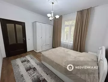 2-комнатная квартира, этаж 1 из 2, 50 м², посуточно