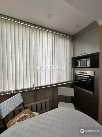 2-комнатная квартира, этаж 2 из 5, 55 м²