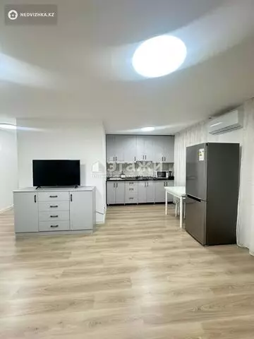 2-комнатная квартира, этаж 1 из 4, 45 м², на длительный срок