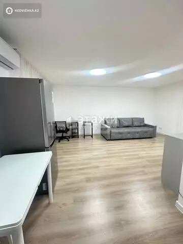 2-комнатная квартира, этаж 1 из 4, 45 м², на длительный срок