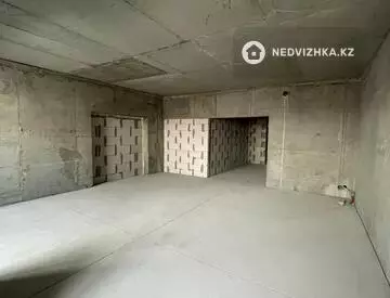 2-комнатная квартира, этаж 8 из 20, 76 м²