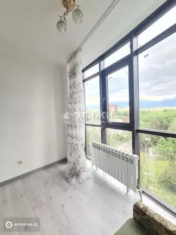 2-комнатная квартира, этаж 10 из 13, 72 м²