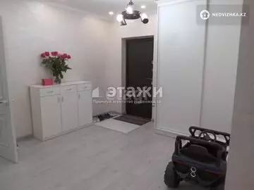 2-комнатная квартира, этаж 10 из 13, 72 м²