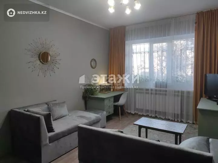 61.5 м², 2-комнатная квартира, этаж 2 из 8, 62 м², изображение - 1