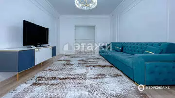 2-комнатная квартира, этаж 3 из 17, 79 м², на длительный срок