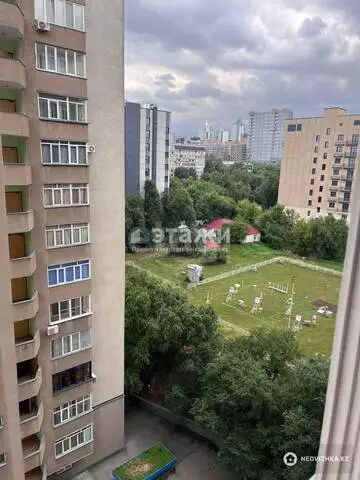 3-комнатная квартира, этаж 10 из 14, 108 м², на длительный срок