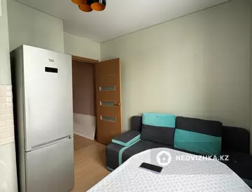 1-комнатная квартира, этаж 11 из 12, 38 м², на длительный срок