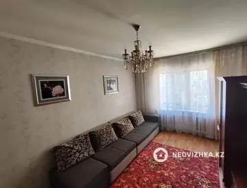 2-комнатная квартира, этаж 4 из 5, 53 м²