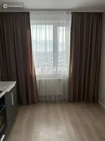 2-комнатная квартира, этаж 9 из 9, 35 м²