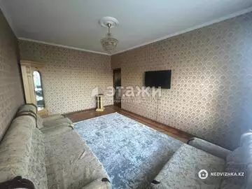 3-комнатная квартира, этаж 7 из 8, 80 м², на длительный срок