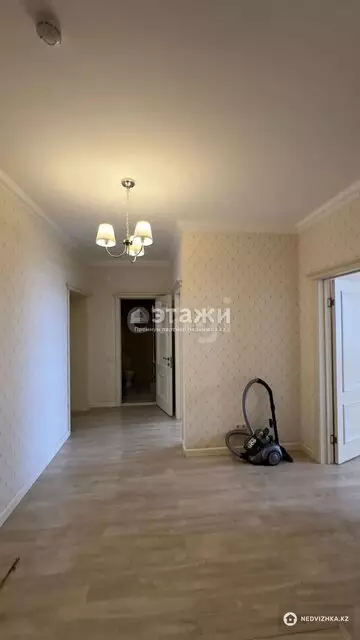 70.4 м², 3-комнатная квартира, этаж 10 из 12, 70 м², изображение - 3