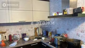 2-комнатная квартира, этаж 4 из 16, 60 м²
