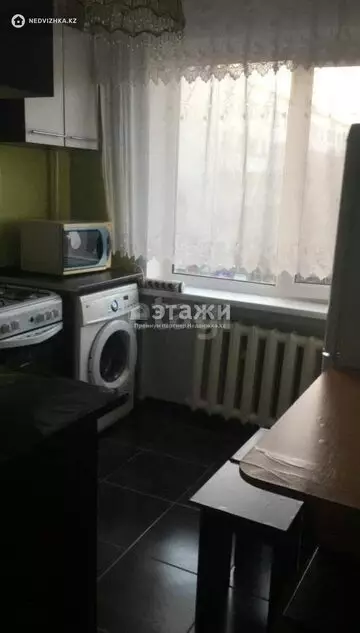 1-комнатная квартира, этаж 3 из 4, 33 м²