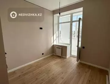 2-комнатная квартира, этаж 3 из 9, 40 м²