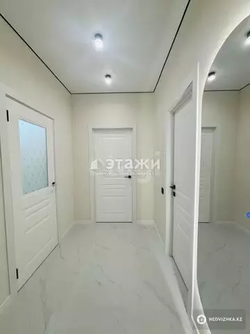 2-комнатная квартира, этаж 10 из 12, 45 м²