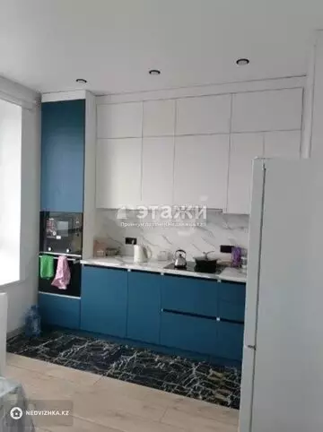 2-комнатная квартира, этаж 4 из 10, 60 м²