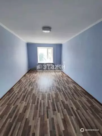 4-комнатная квартира, этаж 3 из 5, 109 м²