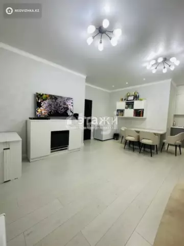 4-комнатная квартира, этаж 4 из 6, 108 м²