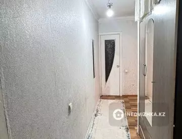 1-комнатная квартира, этаж 4 из 4, 38 м²