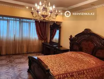 3-комнатная квартира, этаж 9 из 12, 100 м², на длительный срок