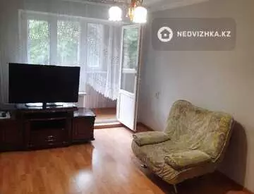3-комнатная квартира, этаж 2 из 5, 65 м², на длительный срок