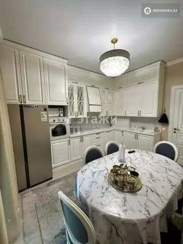 2-комнатная квартира, этаж 5 из 21, 73 м²